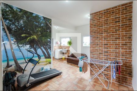 Casa para alugar com 240m², 2 quartos e sem vagaÁrea de Serviço