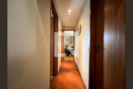 Corredor de apartamento à venda com 3 quartos, 83m² em Vila Clementino, São Paulo