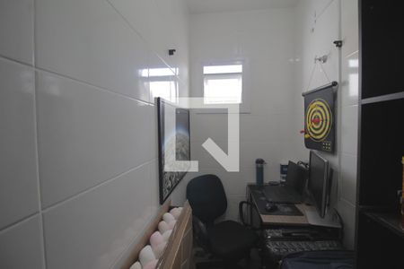 Casa à venda com 89m², 2 quartos e 2 vagasBanheiro
