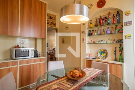 Apartamento para alugar com 227m², 4 quartos e 2 vagas Apartamento para alugar com 227m², 4 quartos e 2 vagasCozinha - Copa