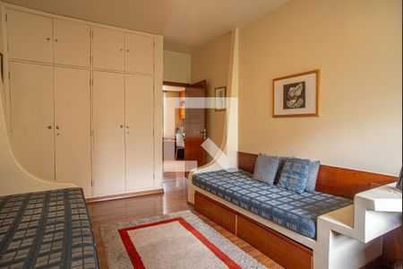 Apartamento para alugar com 227m², 4 quartos e 2 vagas Apartamento para alugar com 227m², 4 quartos e 2 vagasQuarto 2