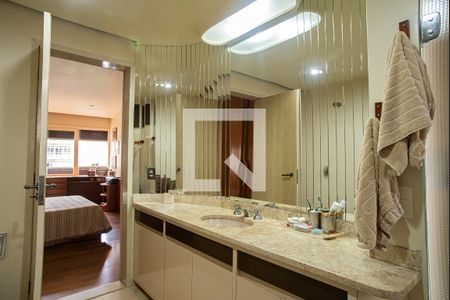 Apartamento para alugar com 227m², 4 quartos e 2 vagas Apartamento para alugar com 227m², 4 quartos e 2 vagasBanheiro da Suíte