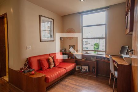 Apartamento para alugar com 227m², 4 quartos e 2 vagas Apartamento para alugar com 227m², 4 quartos e 2 vagasEscritório