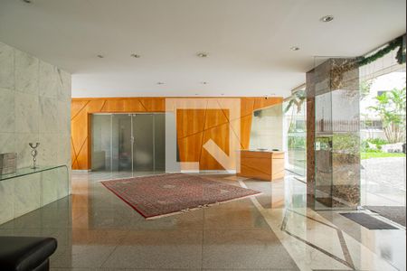 Apartamento para alugar com 227m², 4 quartos e 2 vagas Apartamento para alugar com 227m², 4 quartos e 2 vagasÁrea comum - Hall Social