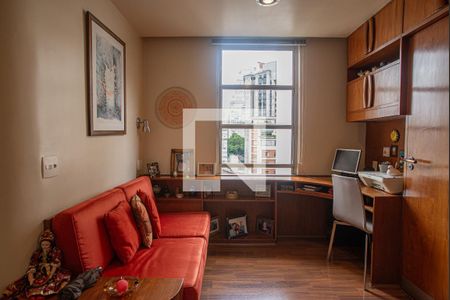 Apartamento para alugar com 227m², 4 quartos e 2 vagas Apartamento para alugar com 227m², 4 quartos e 2 vagasEscritório