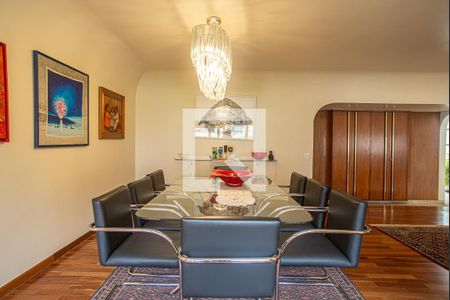 Apartamento para alugar com 227m², 4 quartos e 2 vagas Apartamento para alugar com 227m², 4 quartos e 2 vagasSala de Jantar