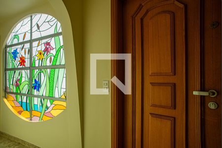 Apartamento para alugar com 227m², 4 quartos e 2 vagas Apartamento para alugar com 227m², 4 quartos e 2 vagasHall social - entrada do apartamento