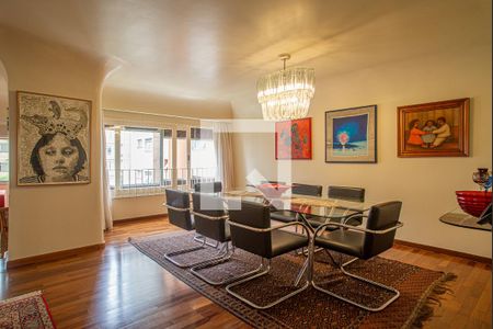 Apartamento para alugar com 227m², 4 quartos e 2 vagas Apartamento para alugar com 227m², 4 quartos e 2 vagasSala de Jantar