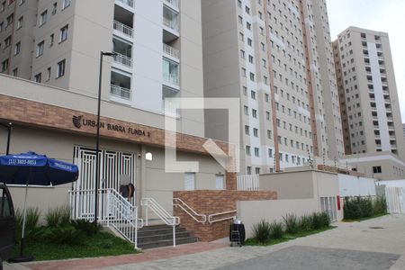 Apartamento para alugar com 40m², 2 quartos e sem vagaFachada e portaria