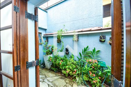 Casa à venda com 144m², 3 quartos e 1 vaga Casa à venda com 144m², 3 quartos e 1 vagaQuarto Varanda