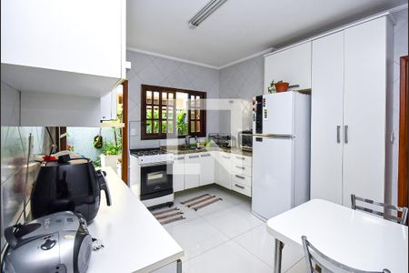 Casa à venda com 144m², 3 quartos e 1 vaga Casa à venda com 144m², 3 quartos e 1 vagaCozinha