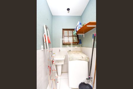 Casa à venda com 144m², 3 quartos e 1 vaga Casa à venda com 144m², 3 quartos e 1 vagaÁrea de Serviço