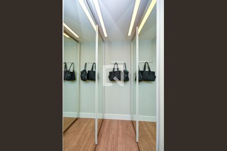 Apartamento à venda com 140m², 3 quartos e 3 vagasSuíte 1 Closet
