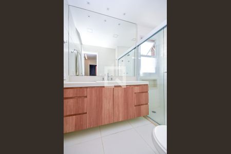 Apartamento à venda com 140m², 3 quartos e 3 vagasBanheiro da Suíte 1