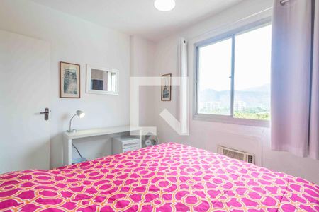 Quarto 1 de apartamento para alugar com 2 quartos, 50m² em Barra da Tijuca, Rio de Janeiro