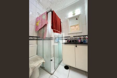 Casa de condomínio à venda com 140m², 4 quartos e 3 vagasBanheiro da Suíte 1