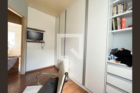 Casa de condomínio à venda com 140m², 4 quartos e 3 vagasQuarto 4