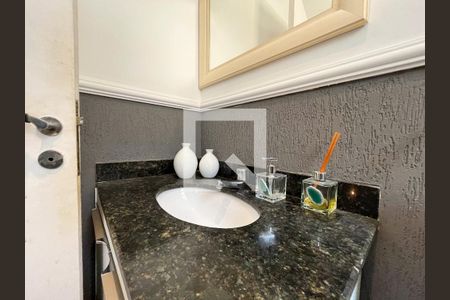 Lavabo de casa de condomínio à venda com 4 quartos, 140m² em Parque Imperial, São Paulo