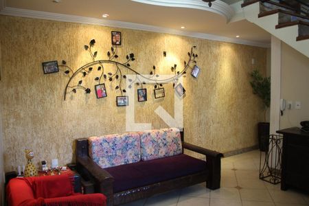 Sala 1 de casa para alugar com 3 quartos, 180m² em Cardoso, Contagem