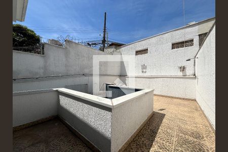 Casa à venda com 155m², 4 quartos e 1 vagaÁrea externa