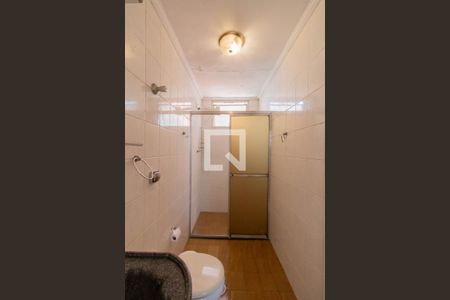 Banheiro da Suíte de apartamento para alugar com 2 quartos, 70m² em Vila das Palmeiras, Guarulhos