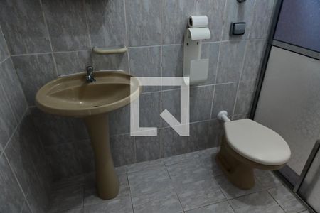 Banheiro  de apartamento para alugar com 2 quartos, 90m² em Canto do Forte, Praia Grande