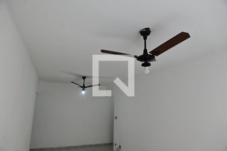 Sala de apartamento para alugar com 2 quartos, 90m² em Canto do Forte, Praia Grande
