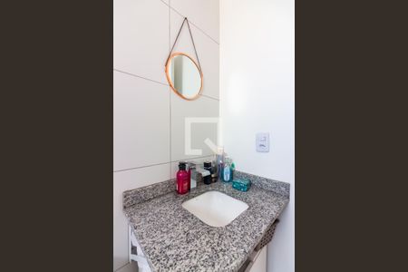 Apartamento à venda com 80m², 3 quartos e 2 vagas Apartamento à venda com 80m², 3 quartos e 2 vagasBanheiro da Suíte 1