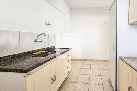 Cozinha de apartamento para alugar com 2 quartos, 68m² em Enseada, Guarujá