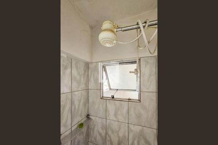 Banheiro da Suíte de apartamento para alugar com 2 quartos, 68m² em Enseada, Guarujá