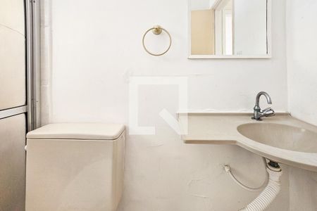 Banheiro de apartamento para alugar com 2 quartos, 68m² em Enseada, Guarujá