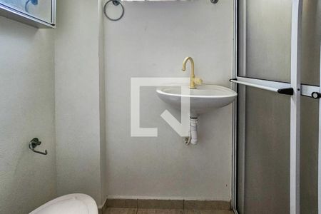 Apartamento para alugar com 68m², 2 quartos e 1 vaga Apartamento para alugar com 68m², 2 quartos e 1 vagaBanheiro da Suíte