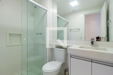 Apartamento à venda com 70m², 2 quartos e 1 vaga Apartamento à venda com 70m², 2 quartos e 1 vagaBanheiro - Social