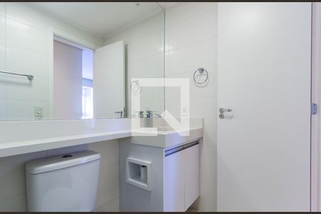 Apartamento à venda com 70m², 2 quartos e 1 vaga Apartamento à venda com 70m², 2 quartos e 1 vagaBanheiro - Social