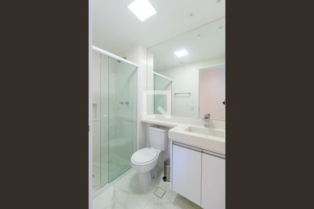 Apartamento à venda com 70m², 2 quartos e 1 vaga Apartamento à venda com 70m², 2 quartos e 1 vagaBanheiro -Social