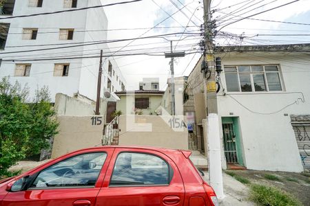 Casa de condomínio para alugar com 60m², 1 quarto e sem vagaFachada