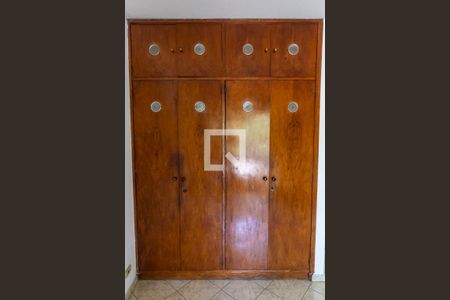 Quarto 1 - Armários de casa à venda com 3 quartos, 150m² em Vila Guarani (z Sul), São Paulo