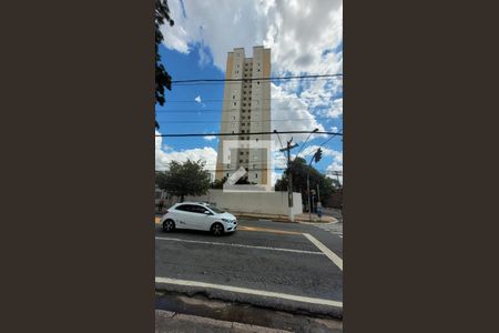 Apartamento à venda com 74m², 3 quartos e 2 vagas Apartamento à venda com 74m², 3 quartos e 2 vagasFachada