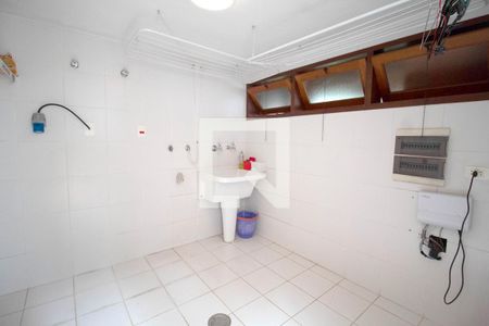 Casa à venda com 440m², 7 quartos e 3 vagasÁrea de Serviço