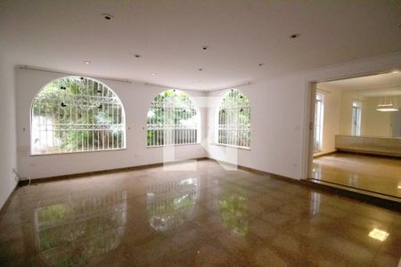 Sala de casa para alugar com 7 quartos, 440m² em Cerqueira César, São Paulo
