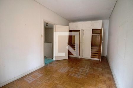 Casa à venda com 440m², 7 quartos e 3 vagasQuarto 4