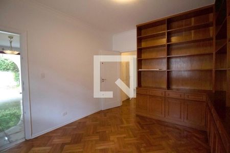 Casa à venda com 440m², 7 quartos e 3 vagasEscritório