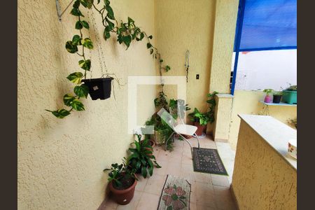 Casa à venda com 350m², 4 quartos e 2 vagasVaranda 