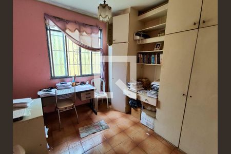 Casa à venda com 350m², 4 quartos e 2 vagasQuarto 2