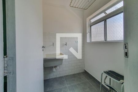 Apartamento para alugar com 65m², 2 quartos e 1 vagaÁrea de Serviço