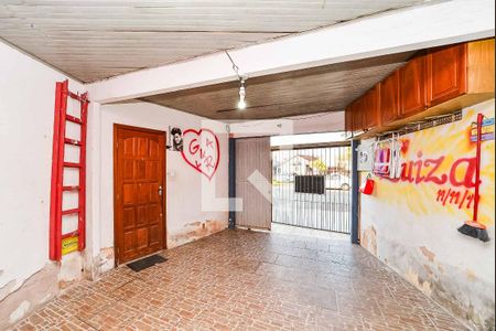 Garagem de casa à venda com 3 quartos, 100m² em Sarandi, Porto Alegre