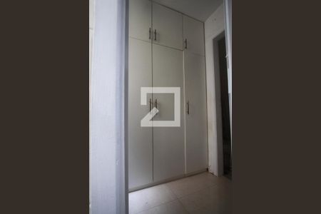 Apartamento para alugar com 100m², 2 quartos e 1 vagaÁrea de Serviço