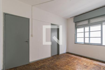 Dormitório de apartamento à venda com 1 quarto, 50m² em São João, Porto Alegre
