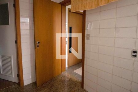 Apartamento à venda com 160m², 3 quartos e 3 vagasÁrea de serviço