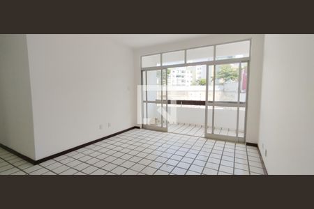 Sala de apartamento para alugar com 2 quartos, 100m² em Costa Azul, Salvador